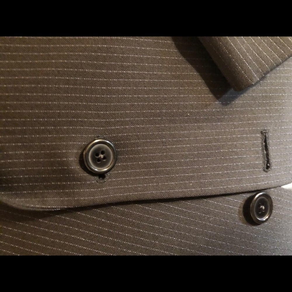 Custom suit - Picture 2 of 8